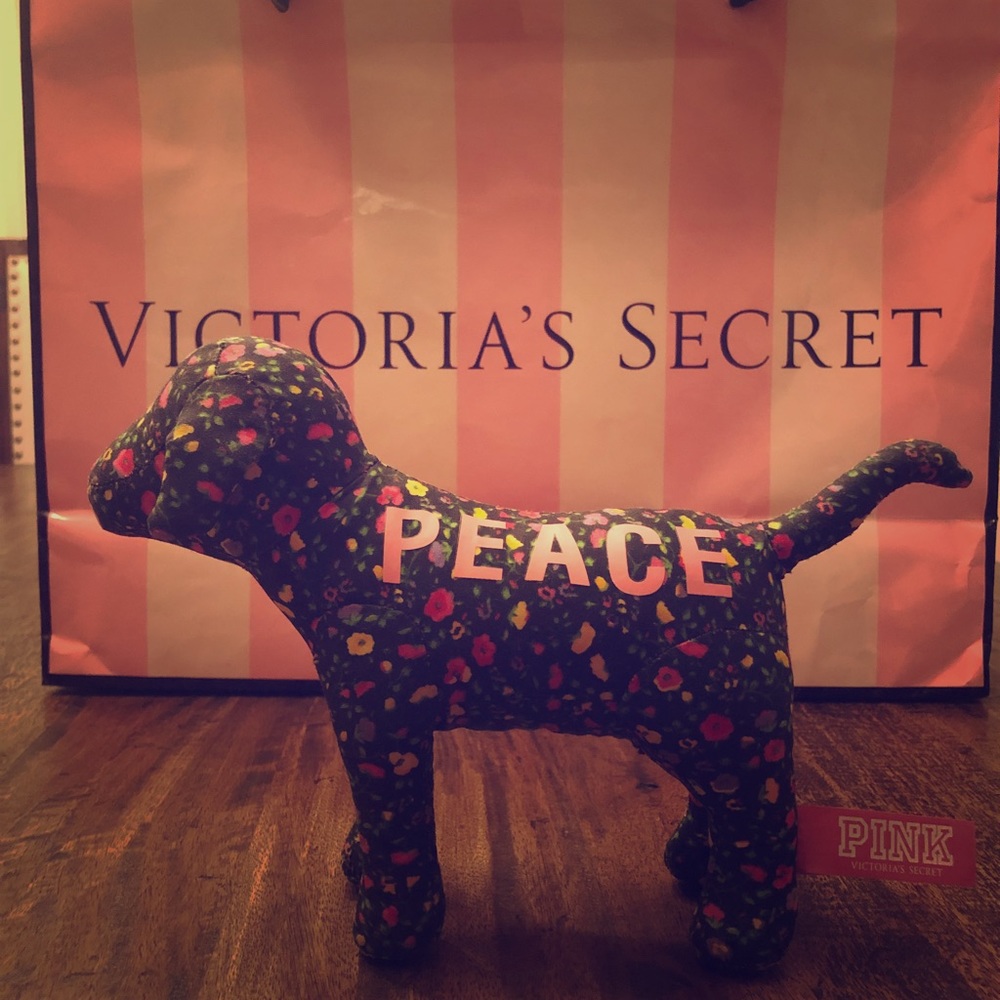 PINK FLOWER DOG
